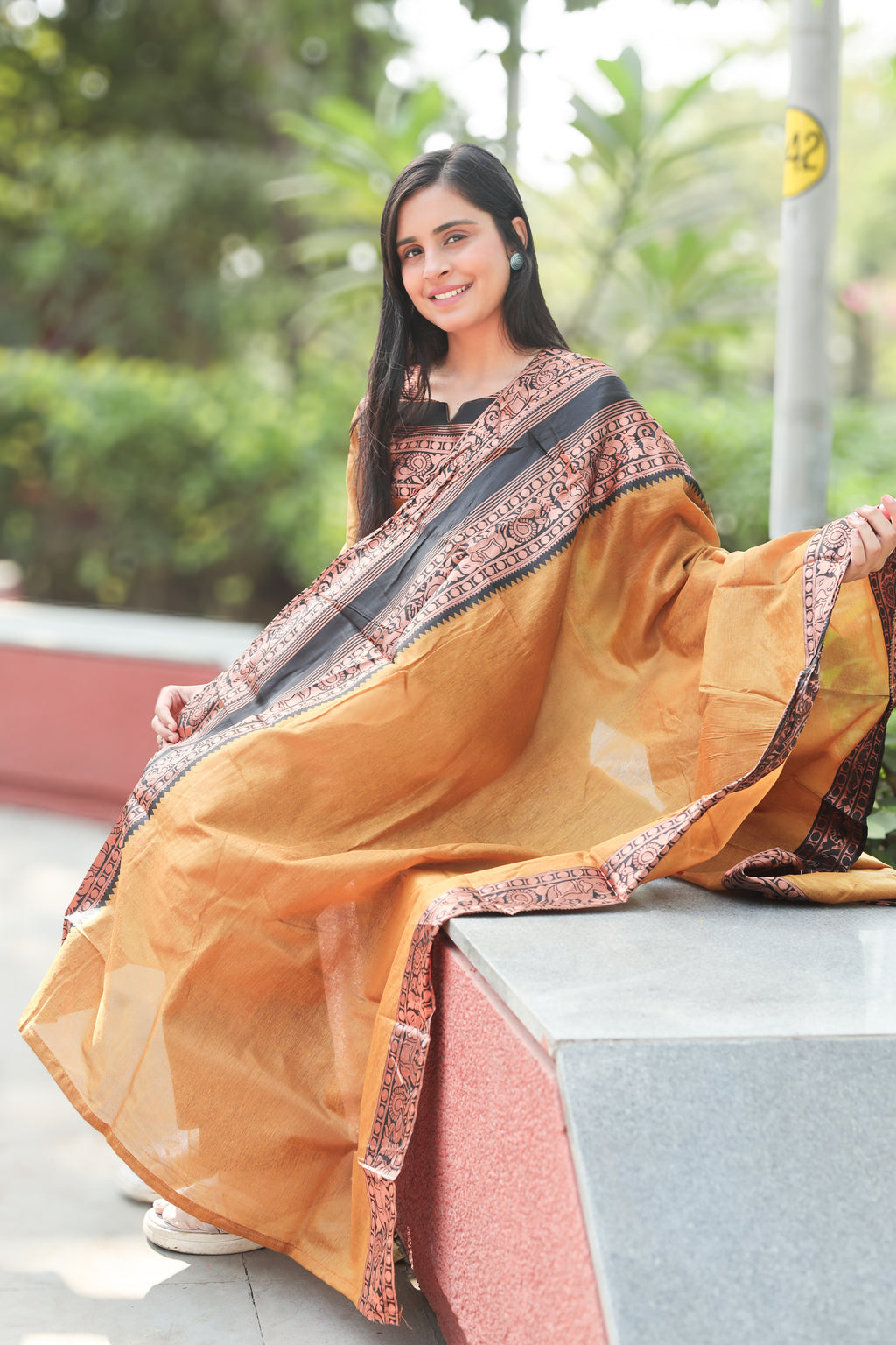 Kanchi Cotton kurti-Dupatta In Rust With Black Block Print Border