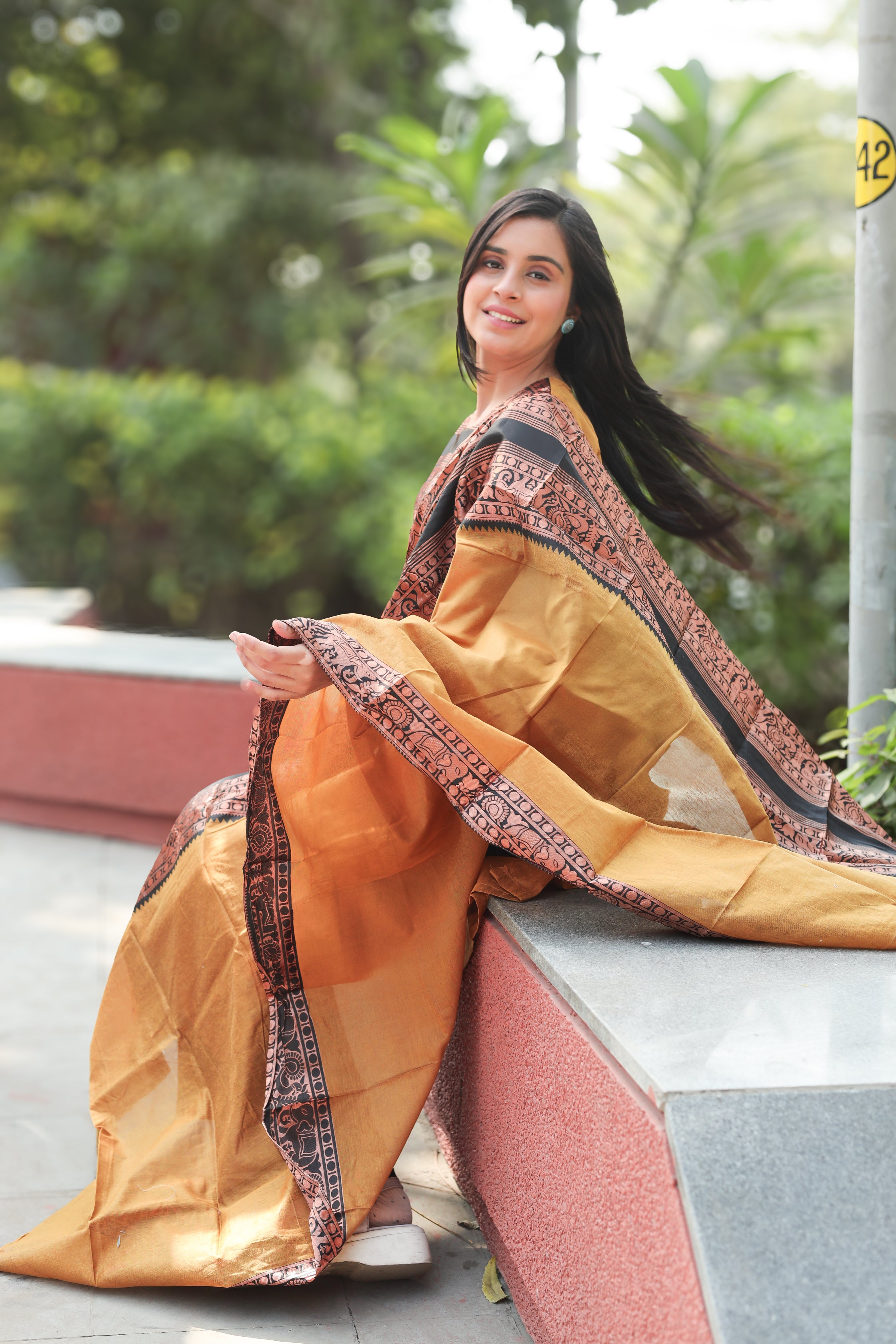 Kanchi Cotton kurti-Dupatta In Rust With Black Block Print Border
