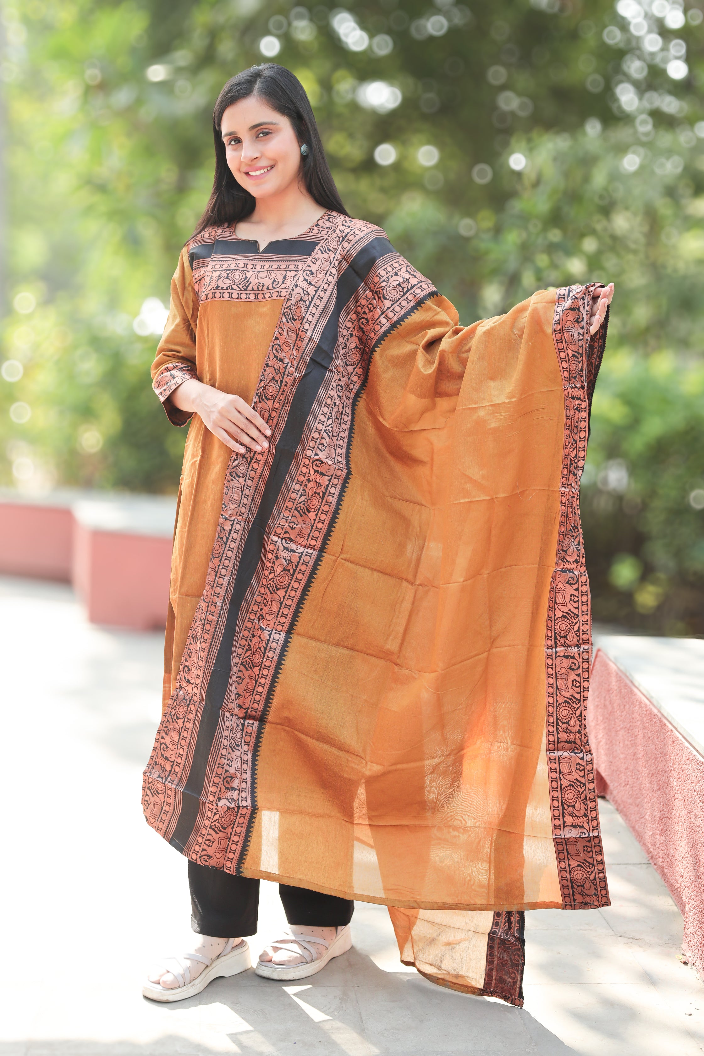 Kanchi Cotton kurti-Dupatta In Rust With Black Block Print Border