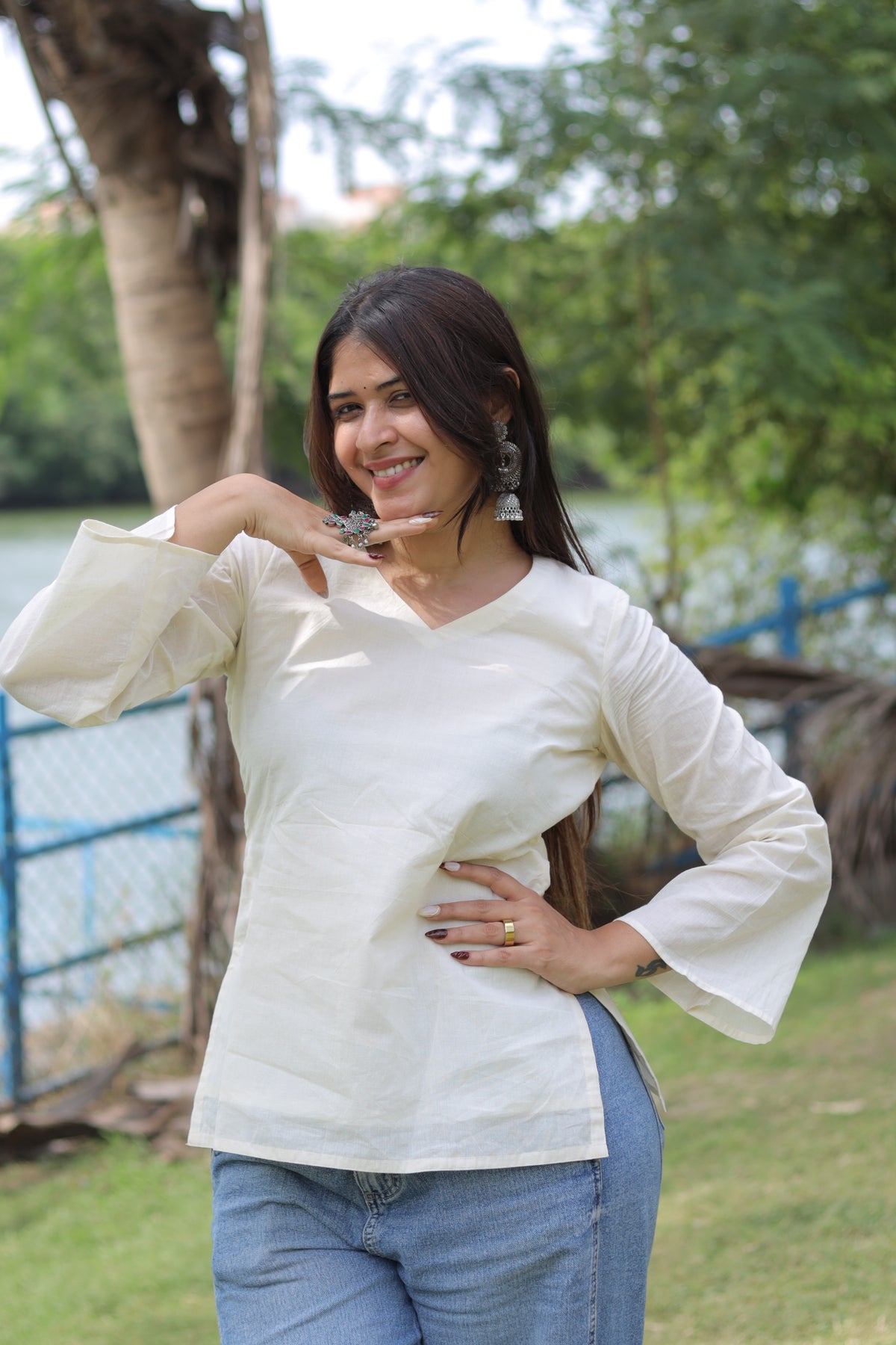 LEHER BELL SLEEVES KURTI